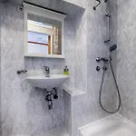بيت ضيافة Mira Sea Front 3*